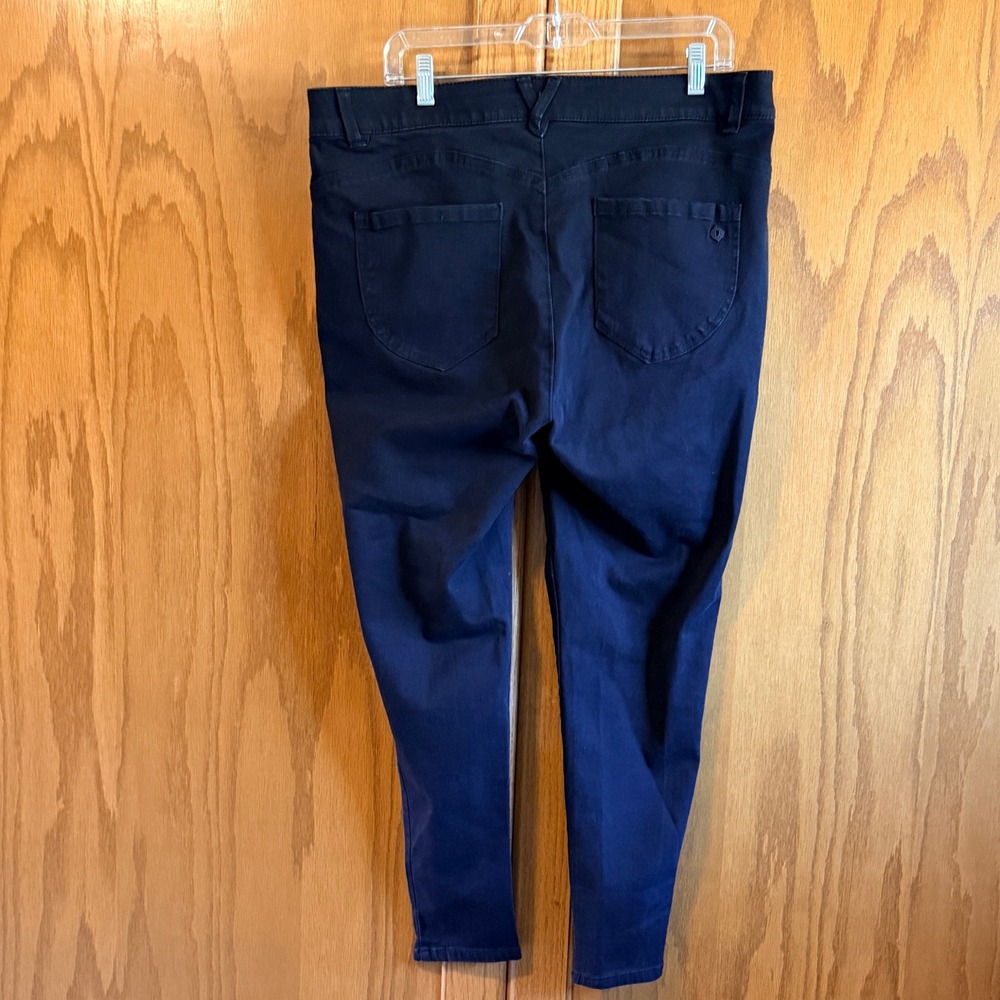 Democracy "Ab" Technology Womens Size 16w Dark Wash Skinny Jeans - Picture 7 of 7